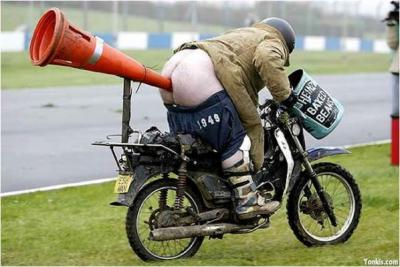 ACT.7   UNA FOTILLO PÀ' ECHAR UNAS RISAS